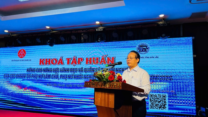 Tập huấn kỹ năng bán hàng trên mạng xã hội, sàn thương mại điện tử cho phụ nữ khởi nghiệp